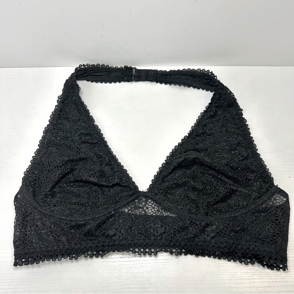 Victoria’s Secret Halter Black Lace Bralette Size Medium